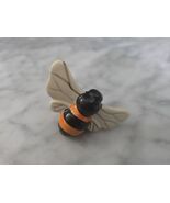 Nora Fleming RETIRED A153 “Buzzy Bee” Bumblebee Mini - $3,617.86 MXN