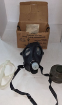 Vtg New Old Stuck Israeli Shalom 4.1 Civilian  Protective Gas Mask Adult... - $97.02