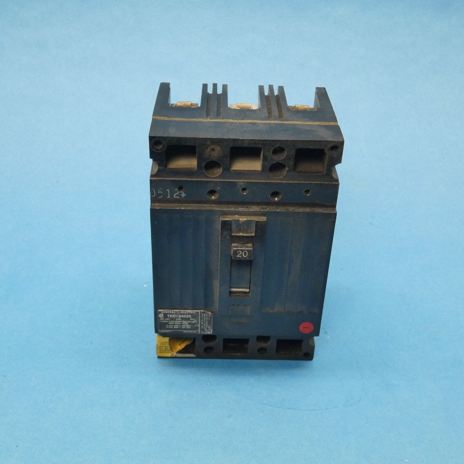 General Electric TED134020 Circuit Breaker 3 Pole 20 Amps 480VAC Black Face - $29.99
