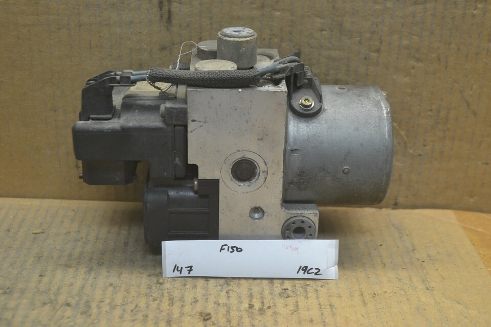 04-05 Ford F150  ABS Pump Control OEM 4L342C346AF Module 147-19C2 - $48.01