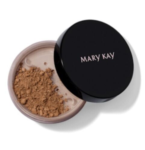 Mary Kay® Silky Setting Powder, Light-Medium
