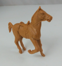 Vintage Carmel Horse 3.25&quot; x 3.75&quot; Plastic Toy Figure - €4,20 EUR