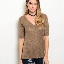 Very J Womens Mocha Brown V-Neck Short Sleeve Textured Knit Top 12W0630V M - $14.85
