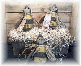 Primitive Grungy Honey Bees Tucks/ Fillers/Ornies - £26.33 GBP