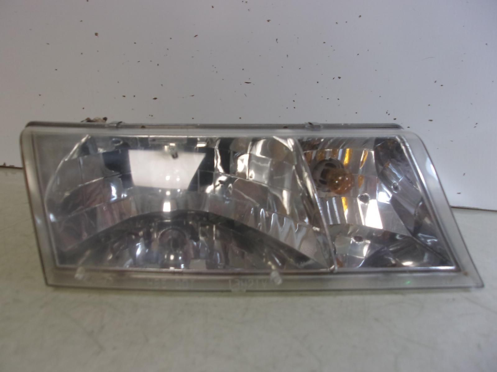 2000 2001 2002 Mercury Grand Marquis Passenger RH Halogen Headlight OEM - $24.50