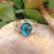 Teal sapphire Ring/Wedding engagement ring/Extraordinary Ring /Teal Blue Sapphir - £47.01 GBP