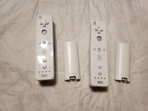 Primary image for Two Official OEM White Nintendo Wii Motion Remote Controller