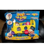 Pop on Pals Back To School Bus Deluxe Vehicle NEW - $859.44 MXN