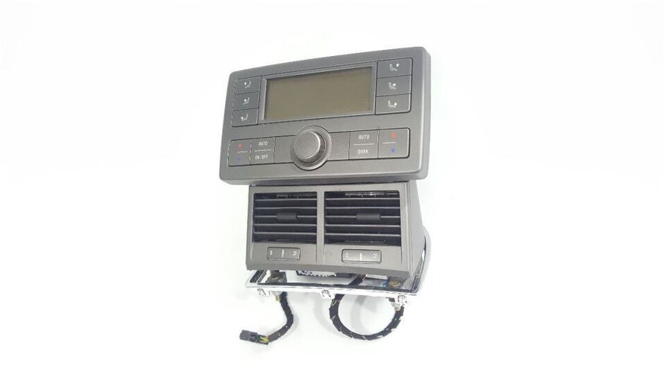Display Screen Temperature Control With Vents OEM 2004 2005 2006 Phaeton... - $81.67