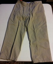 039 Mens 33x30 St. Johns Bay Worry Free Comfort Ease Fit Khakis Pants - $14.90