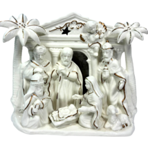 International Bazaar Ceramic Lighted Nativity Ivory Colored And Trimmed ... - $410.14 MXN