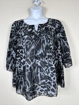 JMS Womens Plus Size 1X Gray Animal Print V-neck Crinkle Top 3/4 Sleeve - £14.26 GBP