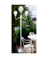 Economy Street Lamp - White - $3,607.02 MXN