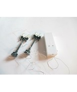 LEMAX- PAIR OF GLOBE STREET LIGHTS- ONE DAMAGED- B/O - - M10 - $169.68 MXN