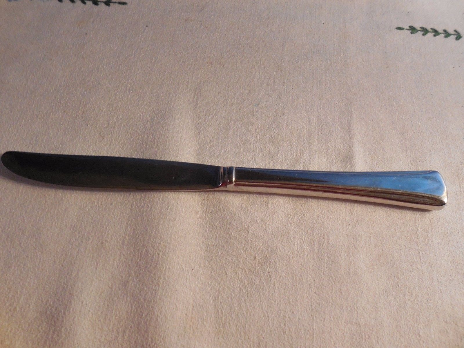 Gorham  18/8 &quot;Nordic&quot; Glossy Stainless 9 1/2&quot; Place Dinner Knife - $4.94