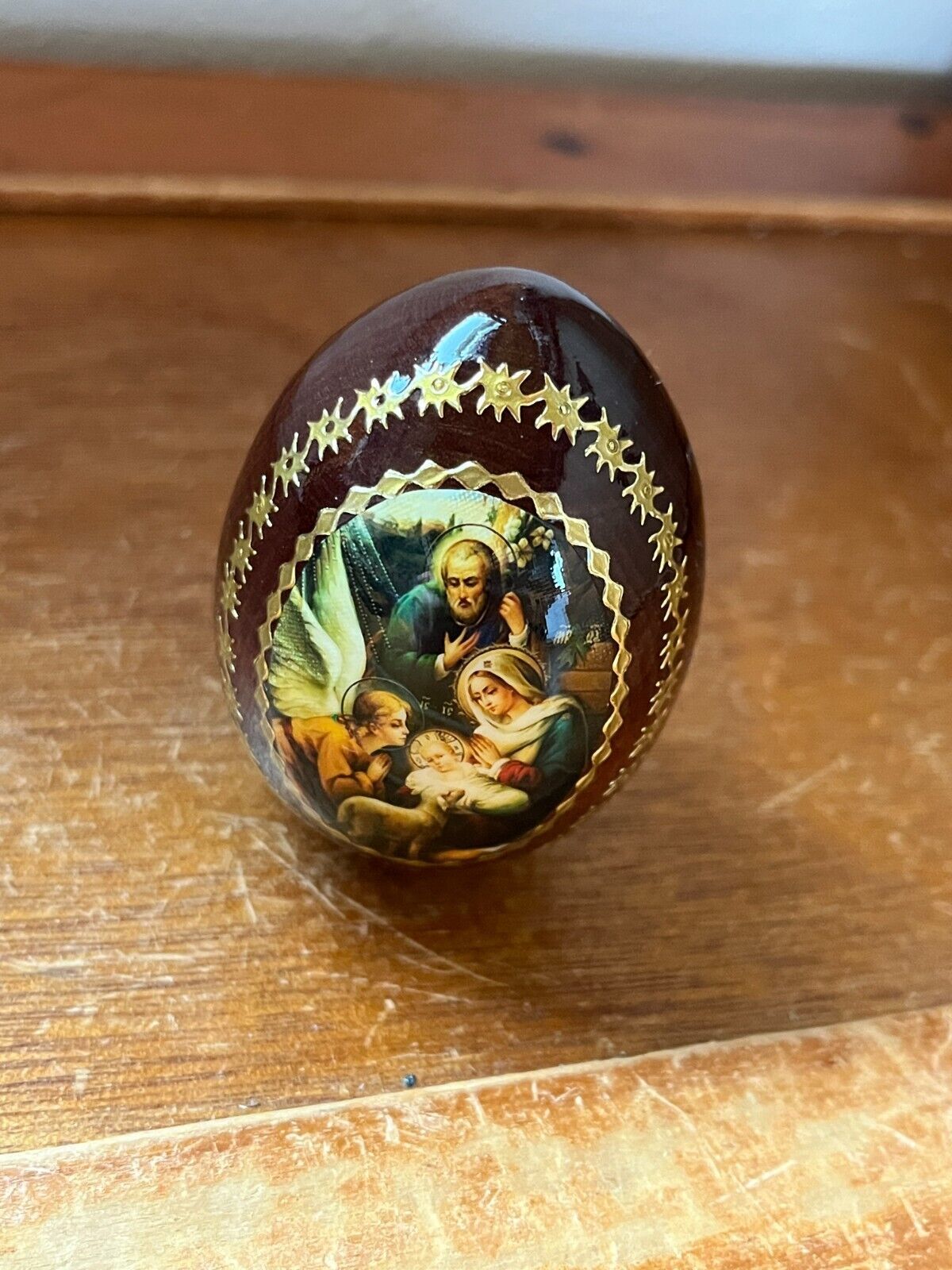 Primary image for Vintage Brown Stained High Gloss Wood Egg w Religious Scene & Gilt Accents – 