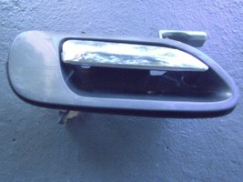 1996 1997  CONTINENTAL RIGHT REAR DOOR HANDLE Pewter Gray TT - $1,583.46 MXN