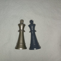 Black &amp; White Kings Replacement Parts/Pieces Radio Shack Chess Champion ... - $8.09