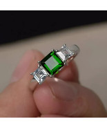 2 Ct Princess Cut Lab Created Emerald Ring in 14K White Gold Finish - $1,791.20 MXN