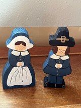 Blue White &amp; Black Painted Wood Praying Man &amp; Woman Pilgrim Thanksgiving Holiday - £8.87 GBP