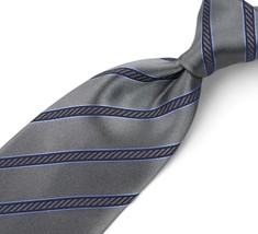 Geoff Nicholson Neck Tie 100% Silk Gray w/Blue Stripes Made in Italy - $46.03