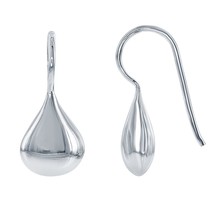 Sterling Silver Kisses Style Earrings - $343.60 MXN