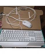 MSI Vigor GK30 White Gaming Illuminated  Keyboard &amp; Mouse Used 2 Weeks N... - $930.17 MXN