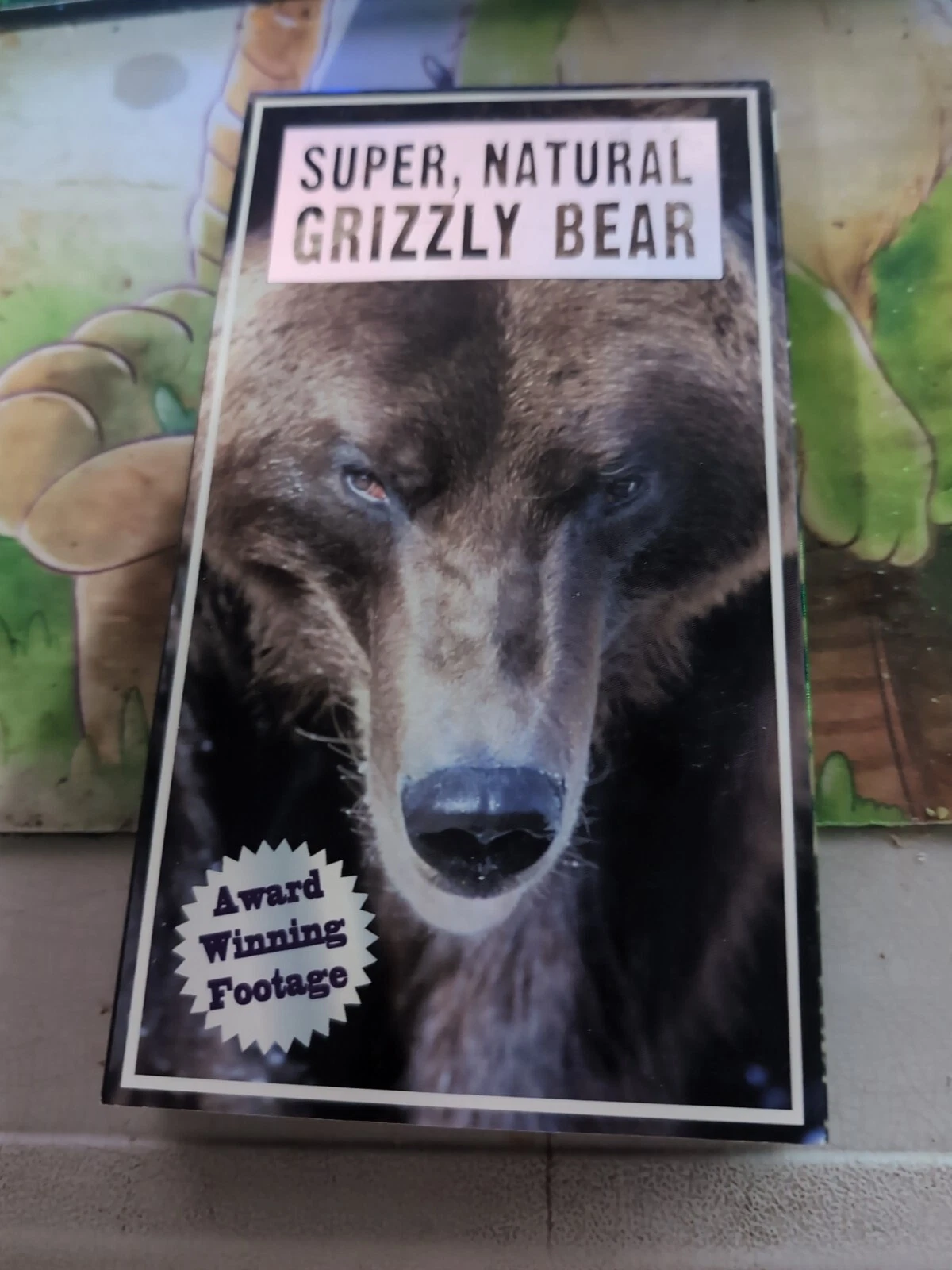 Super, Natural Grizzly Bears (VHS) - $8.30 CAD