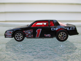 Hot Wheels, Chevy Stocker, Black #1 Nascar from 5 Pack issued 1996 - $76.14 MXN