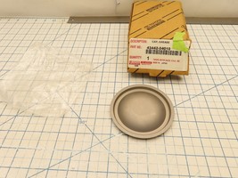 Toyota 43442-04010 Dust Grease Cap for Wheel Bearing - $523.78 MXN