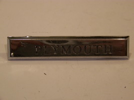 1963 1964 Valiant By Plymouth Trunk Emblem #2422639 Oem Mopar V100 V200 Signet - $44.98