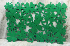 St Patricks Day 4 Green Felt Shamrock 13x19 19x13 Placemat NWT - $13.74