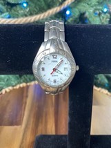 Vintage Fossil Watch Stainless Steel Water Resistant Glow In Dark Needs Battery - $10.99