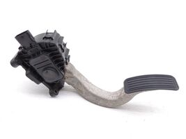 2017-2020 Tesla Model 3 Gas Accelerator Pedal Pad Assembly Factory Oem -014 - €80,60 EUR