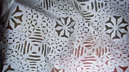 Handmade White Cut Snowflake Quilted 2 Layer Cotton Organza Tablecloth 5... - £11.96 GBP