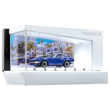 Takara Tomy Tomica Tomica Light Up Theater Solid White (Cool White) - $26.99