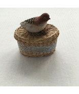 Vintage small trinket basket with decorative bird lid woven oval container - $368.45 MXN