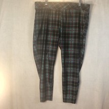 Torrid Size 3 Black Green Red Plaid Leggings Pants Cropped Nylon - £15.57 GBP