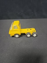 Vintage Tonka Semi Truck Cab Only Yellow Pressed Steel 1970&#39;s 1:16 Scale* - $224.31 MXN