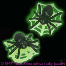 Funky Gothic Glow Spider With Web Earrings Fun Wicked Witch Punk Costume Jewelry - £5.49 GBP