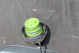 2005-08 AUDI A4 QUATTRO S-LINE B7 GAS FUEL TANK FILLER DOOR LID COVER CAP K2261 image 5