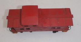 Lionel Painted Caboose - I Think 6012 - $3.99