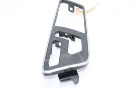 10-13 MERCEDES-BENZ E350 SEDAN Front Right Passenger Side Door Handle Trim F3708 image 8