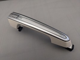 2015-2022 Cadillac CT4 CT6 XT5 Front Left or Right LED Exterior Door Handle GXG - $65.33