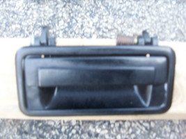 1995 CADILLAC BROUGHAM  FLEETWOOD RIGHT FRONT DOOR HANDLE OEM USED 94 96... - £70.05 GBP