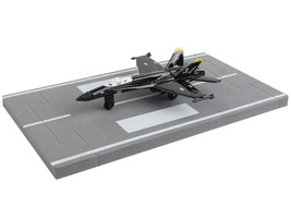 McDonnell Douglas F/A-18 Hornet Fighter Aircraft Black United States Navy w Runw - £14.71 GBP