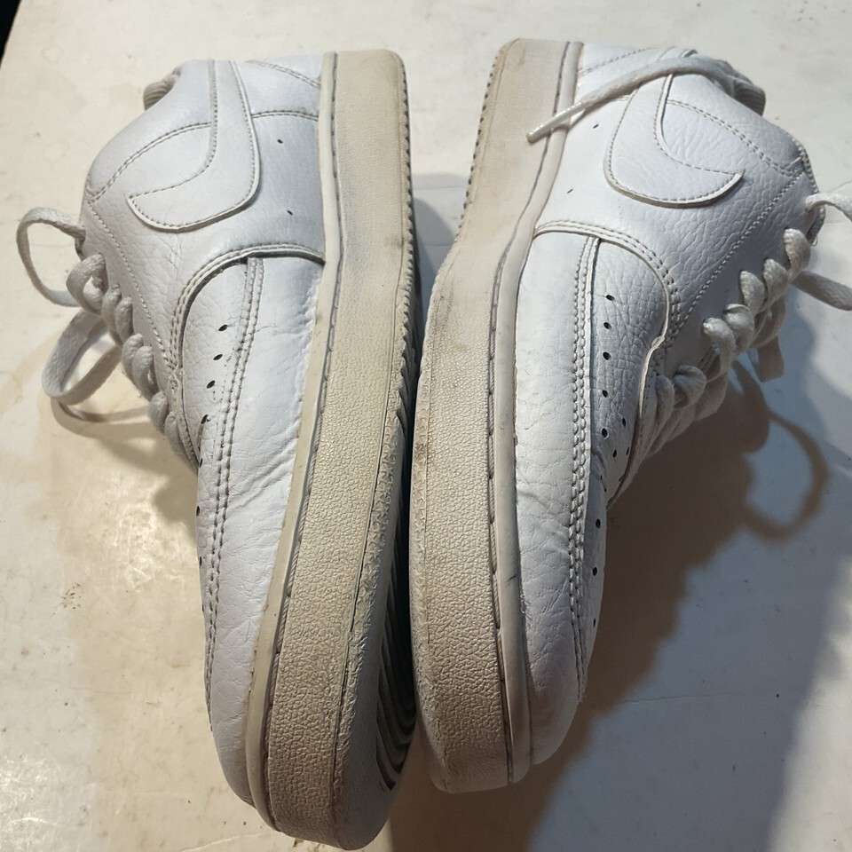 NIKE AIR Size 10.5 Woman’s Sneaker Shoes Triple White NIKE Swoosh Classic Design Item image 6