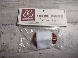 Vintage LeeWards Wood Mini Furniture Towel Rack Dollhouse Miniature 1 5/8&quot; NOS - £7.00 GBP