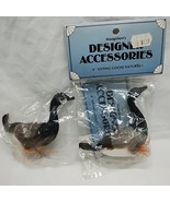 (2) Mangelsens Designer Accessories 4&quot; Sitting Goose Natural Craft - $19.07 CAD
