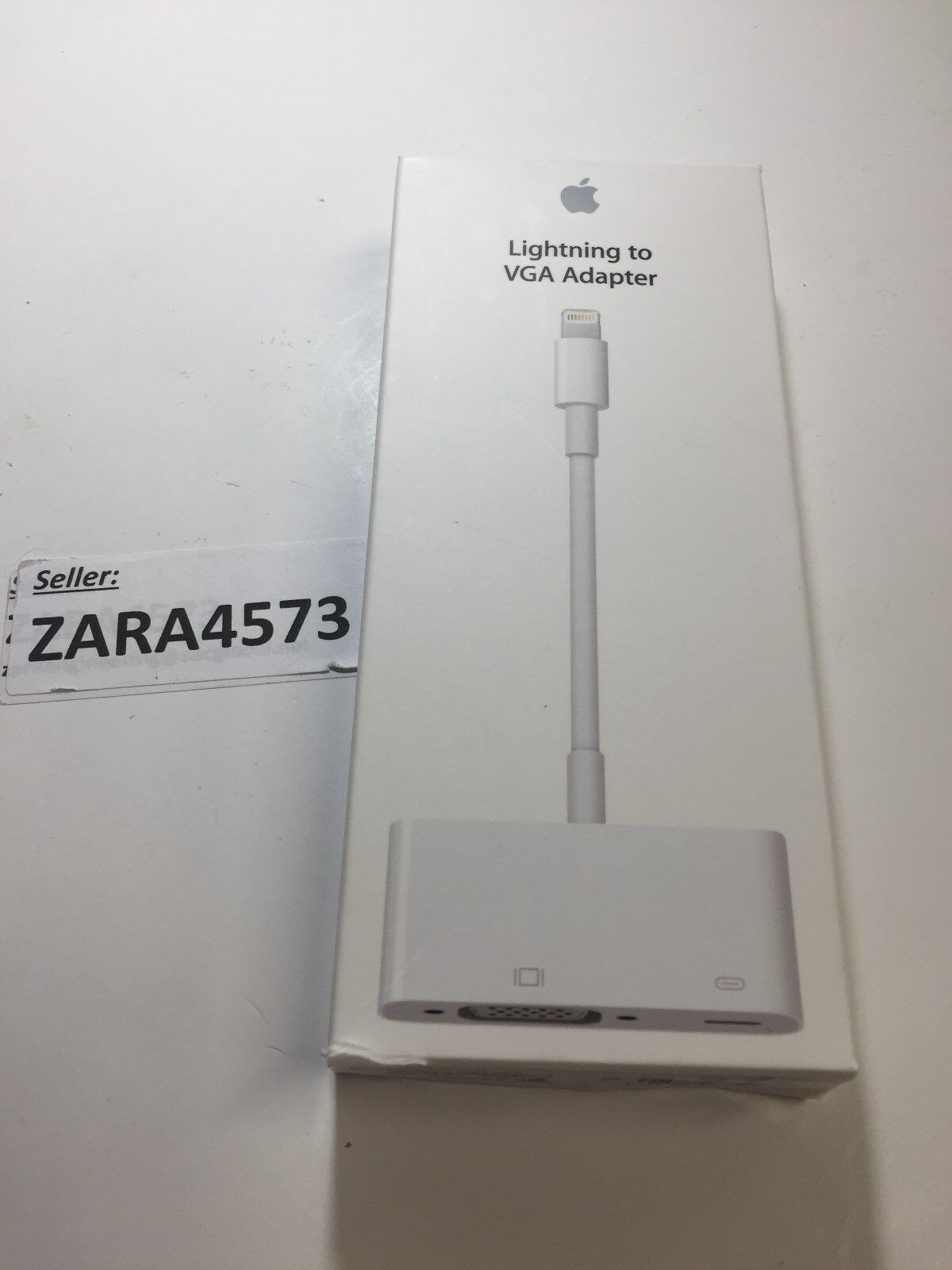 Genuine APPLE Lightning to VGA adapter MD825AM/A for iPhone, iPad, or iPod - £12.51 GBP - £19.40 GBP